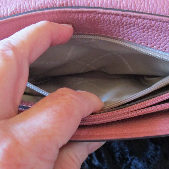 2018 Michael Kors Convertible Shoulder Pink/Tan/Logo Handbag w/Gold Chain - Picture 8 of 11